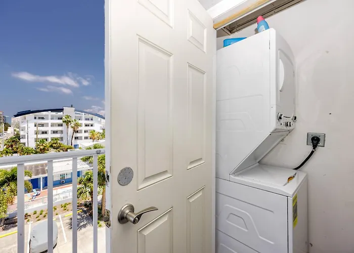 406 Dockside Clearwater Beach